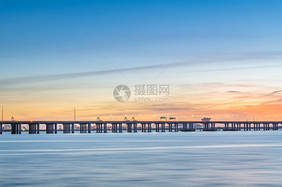 深圳前海海边公园广深沿江高速路图片