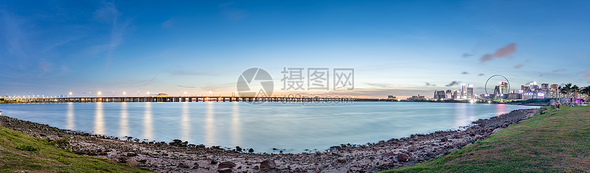 前海海边公园夜景全景广深沿江高速路图片