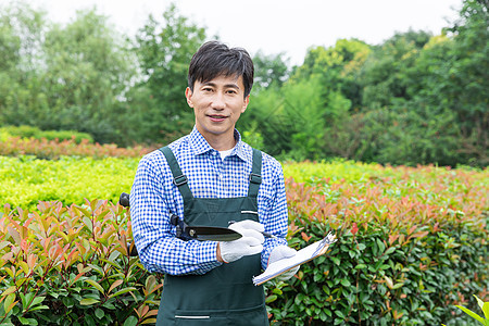 农场园丁记录植物生长状态图片