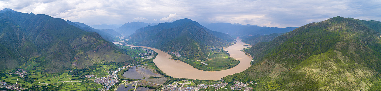 云南丽江长江第一湾背景图片