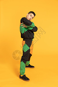 色彩街舞男生酷帅动作图片素材