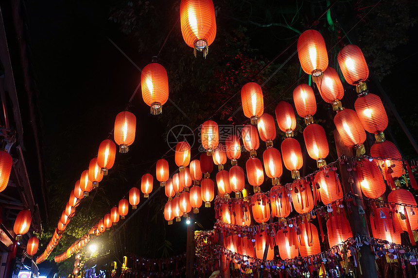 中秋佳节红灯笼图片