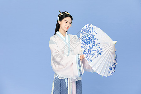  古风汉服美女撑纸伞图片