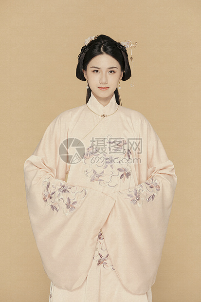 工笔画古风汉服中国风美女图片