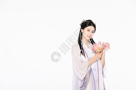  古风汉服美女捧花枝图片