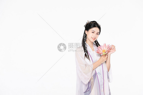  古风汉服美女捧花枝图片