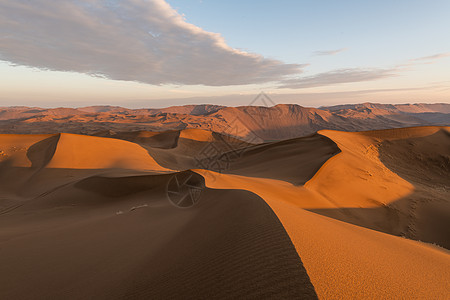 沙漠线条特写图片