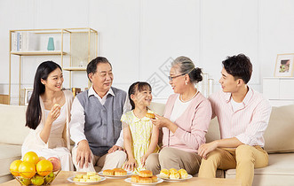 中秋节家庭聚会图片