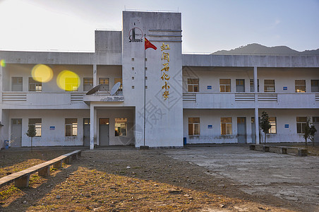 乡村学校背景图片