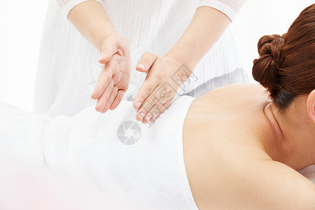 泰式精油SPA女性spa背部按摩背景