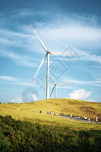高原上的风力发电机图片
