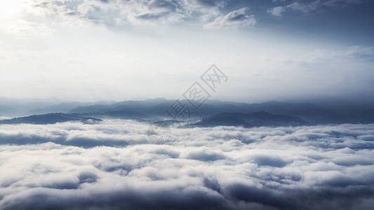 山巅山峦黎明清晨云海云层自然风光背景图片