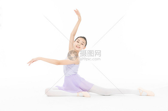 青少年少女学生跳芭蕾舞图片