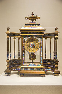 故宫展出的珐琅围屏式钟背景图片