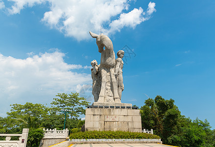 三亚鹿回头风景区海南三亚鹿回头景区的的雕像背景