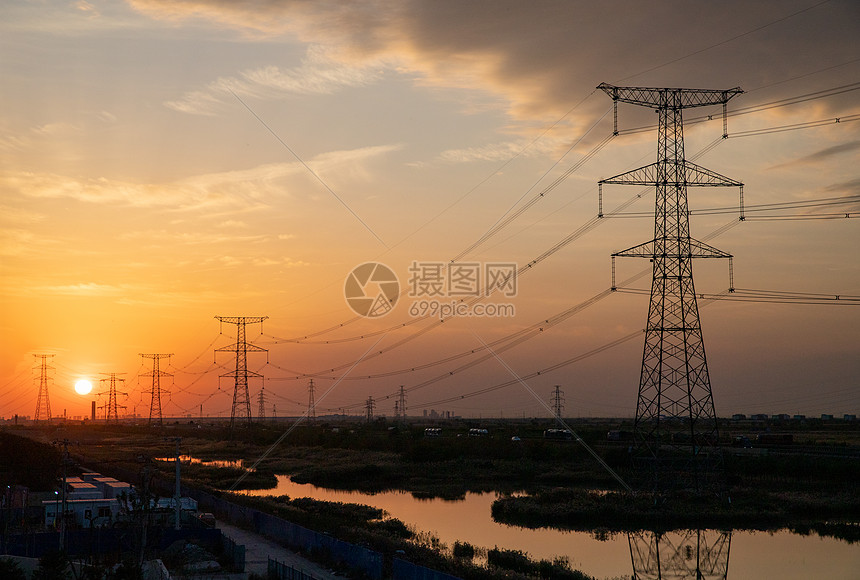 夕阳落日晚霞高压电网图片