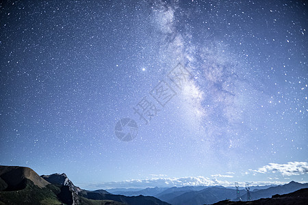 西藏高原星空星轨银河背景图片