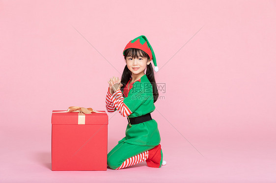 可爱小女孩cos装扮圣诞礼物图片