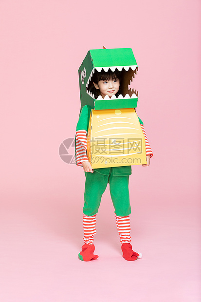 可爱小女孩cos装扮小恐龙图片