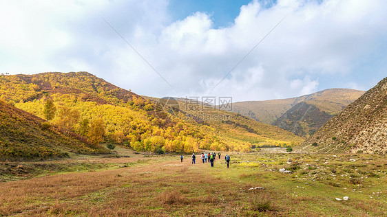 内蒙古山区秋色景观图片