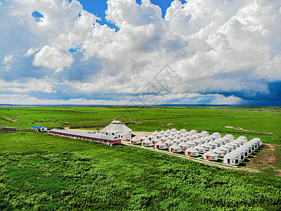 金帐汗蒙古部落呼伦贝尔黑山头草原上的蒙古包背景