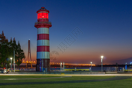 灯塔夜景南京鱼嘴湿地公园长江航标灯塔背景