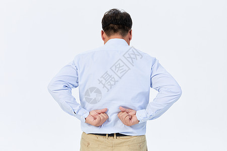 腰肌劳损的中年男性背景图片