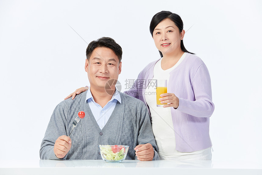 中年夫妻健康饮食养生图片