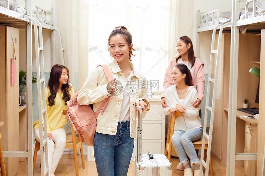 女学生入学形象高清图片下载正版图片501690738摄图网