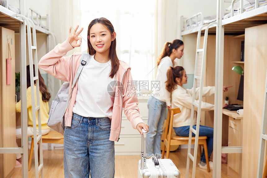 女学生入学形象高清图片下载正版图片501690753摄图网