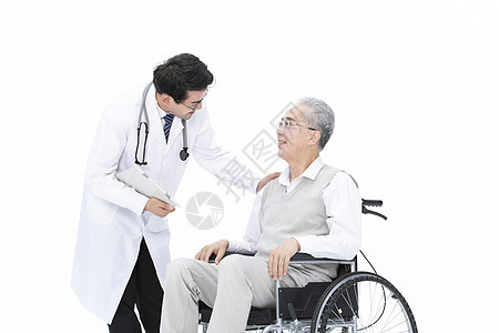 医生询问老人身体状况图片