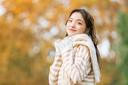 围围巾梅花鹿秋季围围巾元气美女写真背景