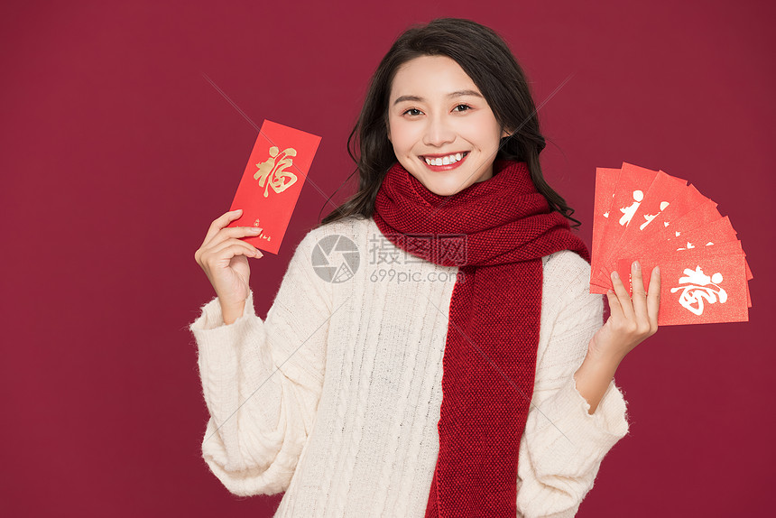 冬季新年美女送红包图片