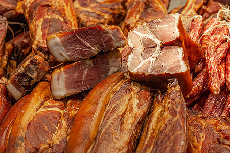 年货集市上售卖的腌肉背景图片