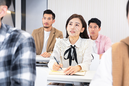 成人教育大学生课堂听课记笔记背景图片