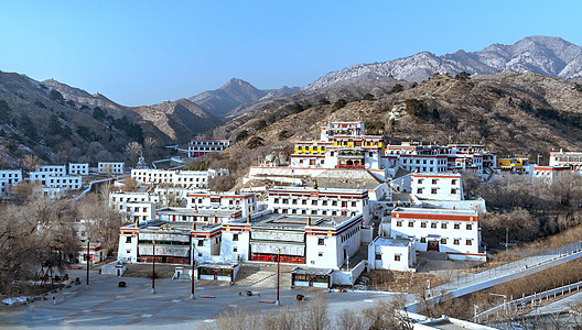 白色山内蒙古佛教圣地五当召外景背景