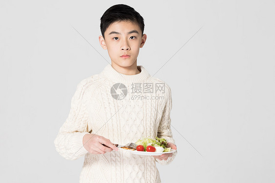 青少年男生健康绿色饮食图片