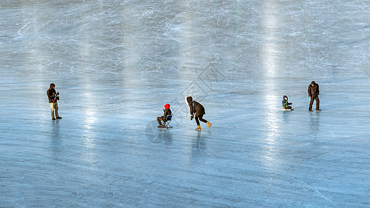 呼和浩特城市室外冰雪运动图片