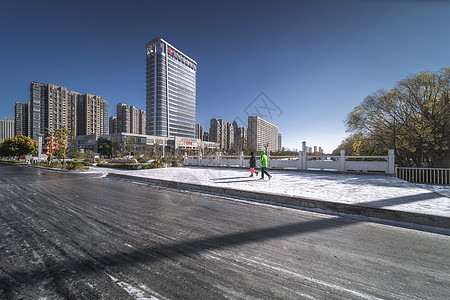 雪后城市风光图片