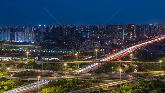 北京夜景四惠桥车流交通图片