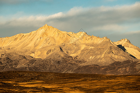 秋季自治州度假山脉雪山日照金山地理摄影图片背景