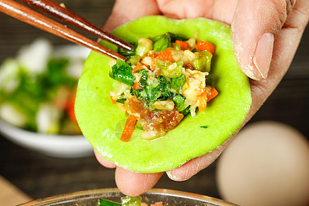 包饺子食物水饺皮高清图片