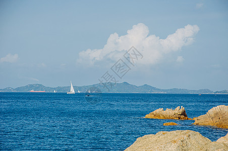 矶钓深圳大鹏游艇会桔钓沙湾背景