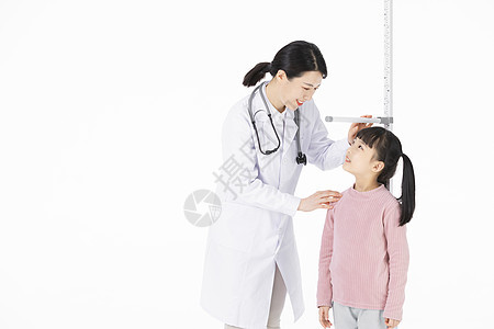 医护人员给小女孩测量身高背景图片