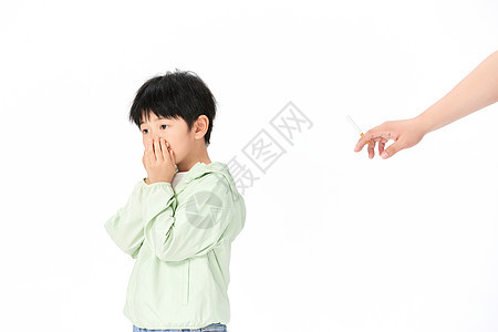 男孩儿童捂嘴鼻拒绝二手烟背景图片