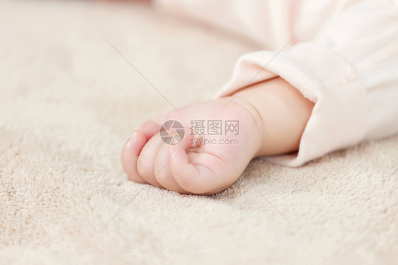 可爱的婴儿小宝宝手部特写图片
