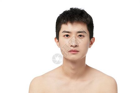 年轻男士美容护肤造型图片