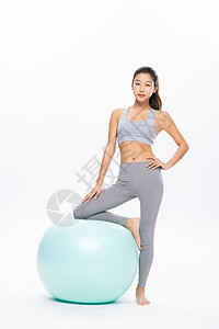 女性瘦身运动瑜伽球锻炼图片