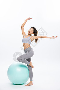 女性瘦身运动瑜伽球锻炼图片