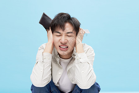 立即下载               照片  |         被房贷压垮